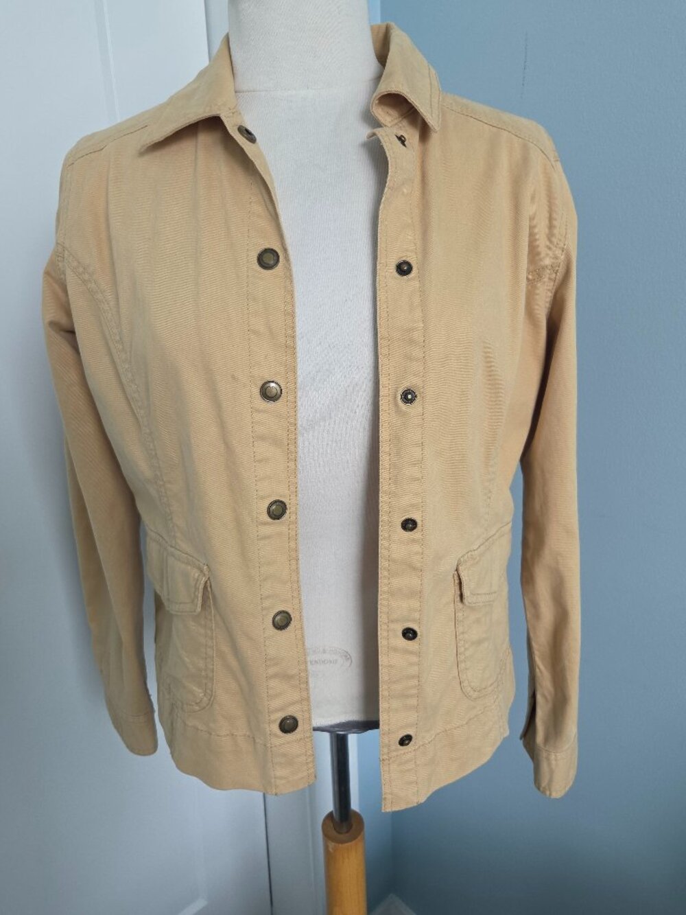 CHICOS JEAN STYLE UTILITY JACKET, INTRICATE TONAL EMBROIDERY/STUDS, size S